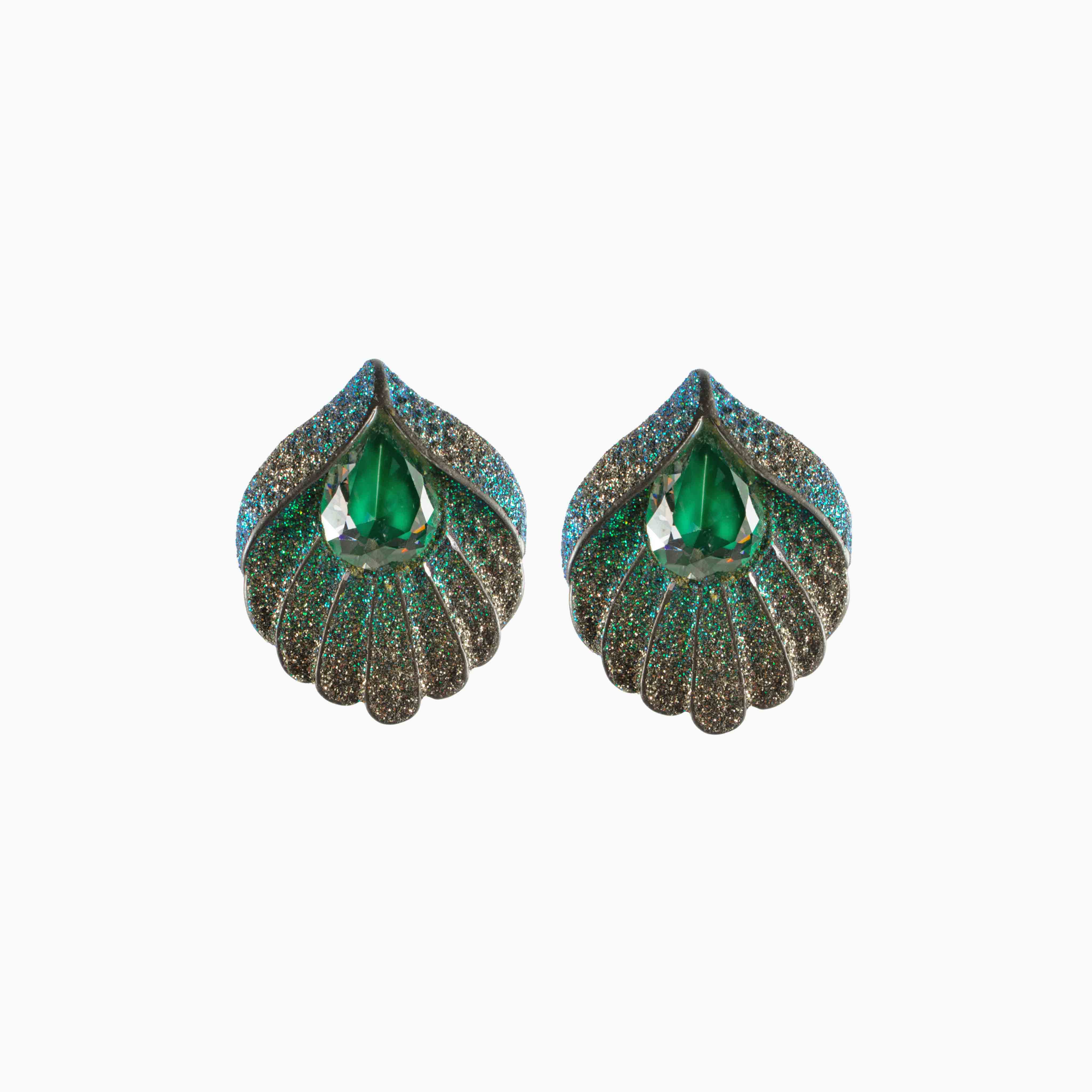 Ophulen Kamelite Earring